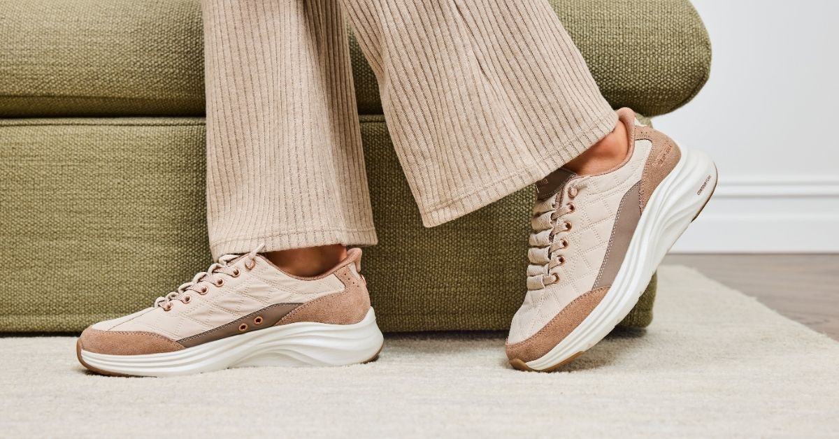 Skechers